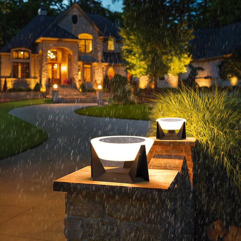 Modern Simple Metal Pillar Lamp Circle Shape Solar Energy Pillar Light for Outdoor