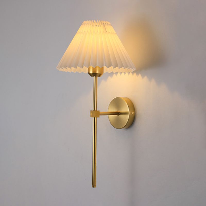 Contemporary Bath Vanity Lighting Fabric Shaded Golden Light for Bathroom