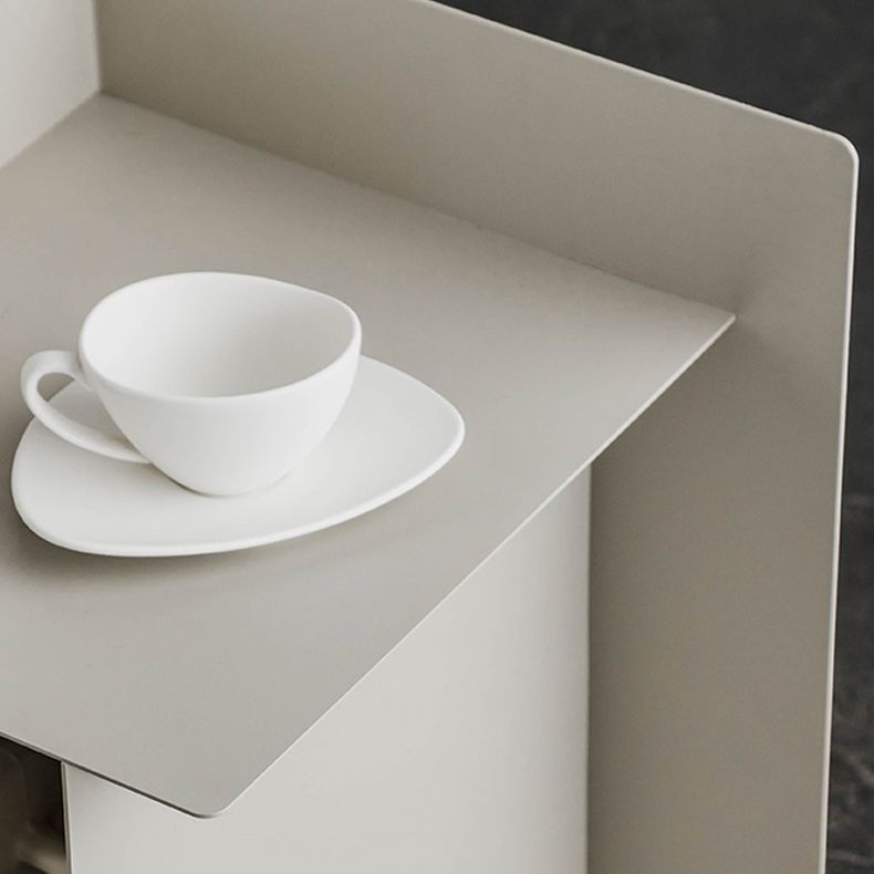 Metal Abstract End Table Mid-Century Corner Table with Shelf
