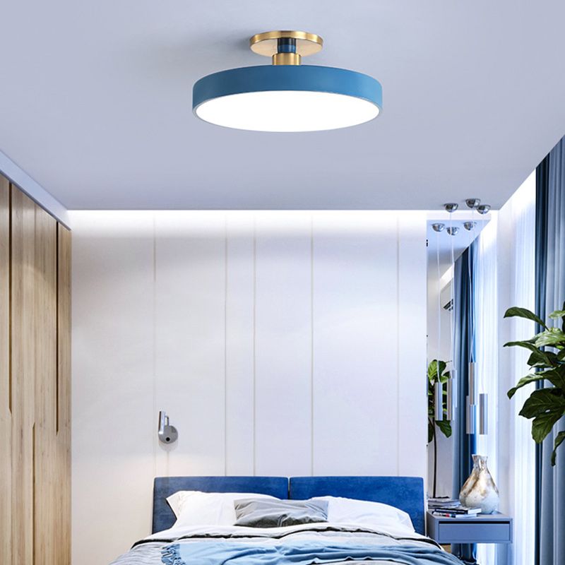 Nordic Style Round Ceiling Light Metal LED Semi Flush Mount Light for Bedroom