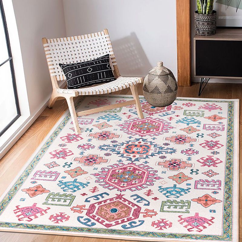 White and Pink Bohemian Rug Polyester Flower Pattern Rug Pet Friendly Washable Anti-Slip Backing Carpet for Decoration