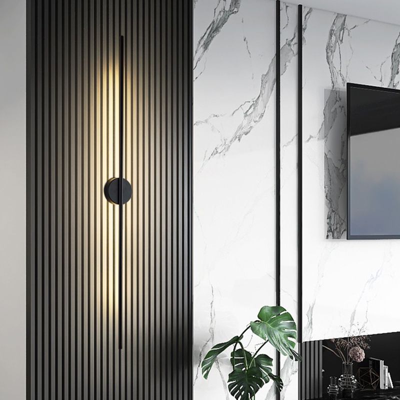 Éclairage mural en métal linéaire