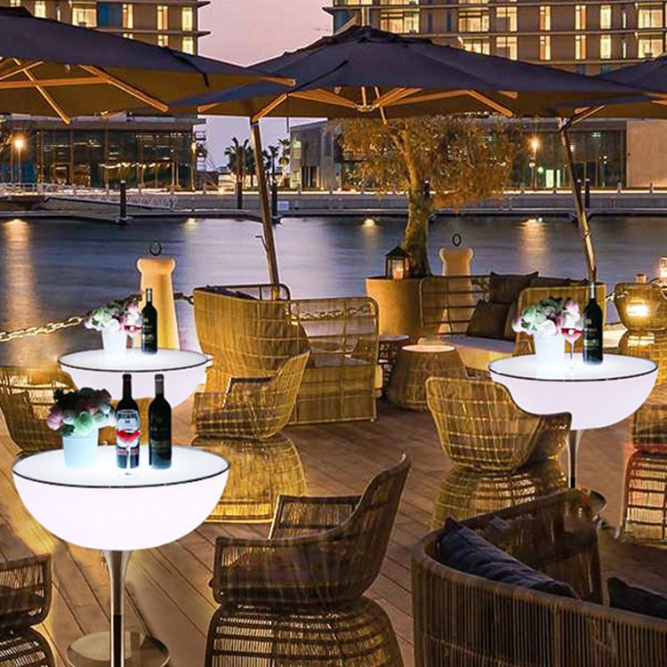 Polyethylene Round Table Industrial Style Commercial Outdoor Bar Table