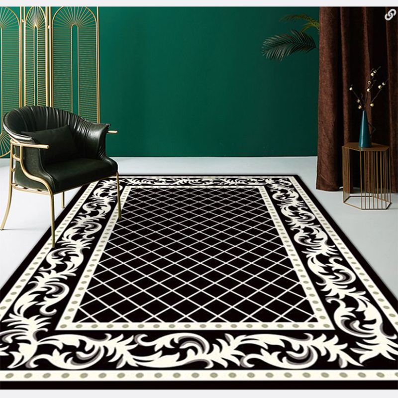 Schwarzer orientalischer Teppich Polyester Grafikbereich Teppich nicht rutschfestem Teppich für Wohnzimmer