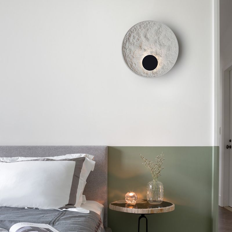 Linear Shade Resin Wall Sconce Modern Style Single Light Wall Lighting Fixtures in White