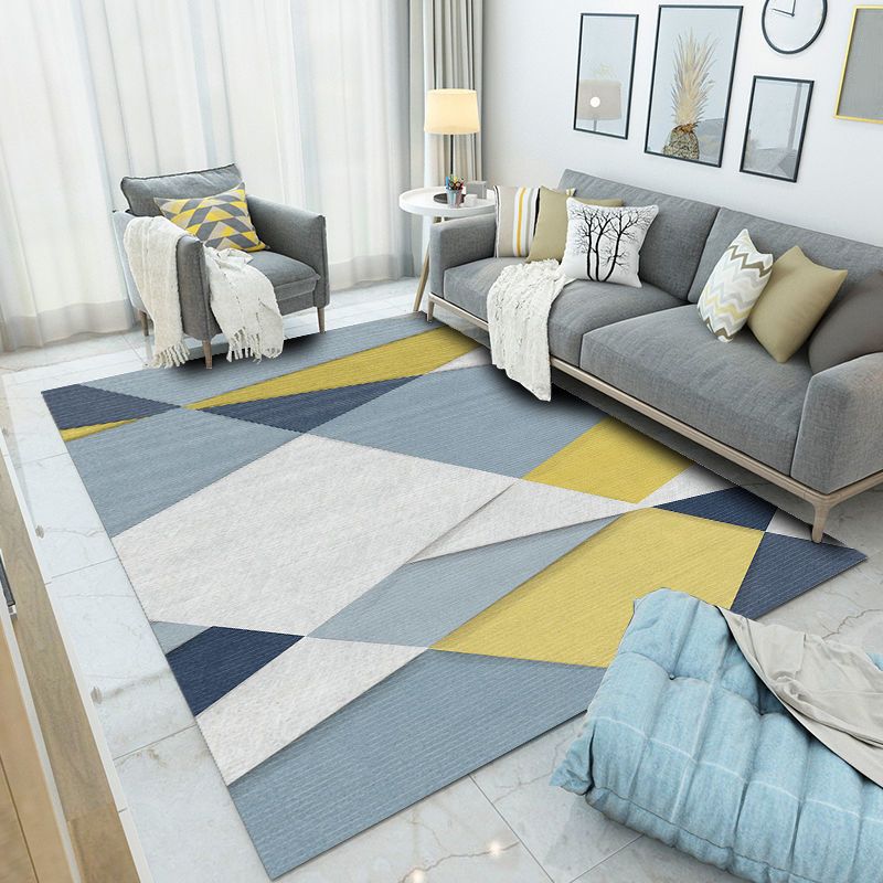 Light Grey Modern Carpet Polyester Graphic Carpet Washable Area Carpet for Living Room
