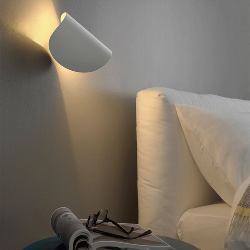 Modern Simple Iron Wall Light Arc Shape LED Rotatable Wall Lamp for Living Room