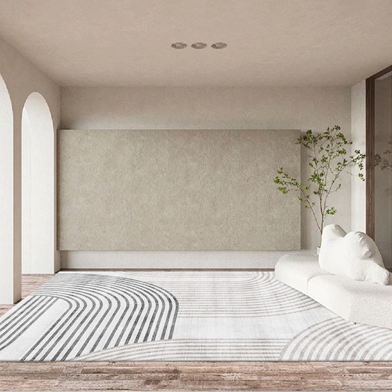 Gray Simple Rug Polyester Trajectory Rug Non-Slip Backing Rug for Living Room