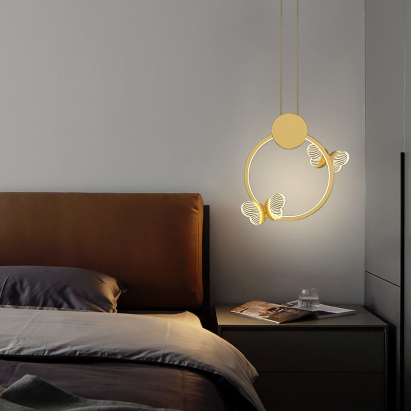 Pendance à cadre métallique en une lumière moderne 
Éclairage pendentif pour la chambre