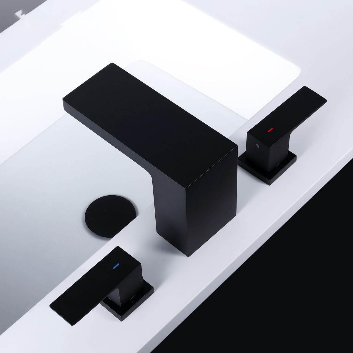 Modern Bathroom Faucet Rod Two-handle Waterfall Bathtub Faucet