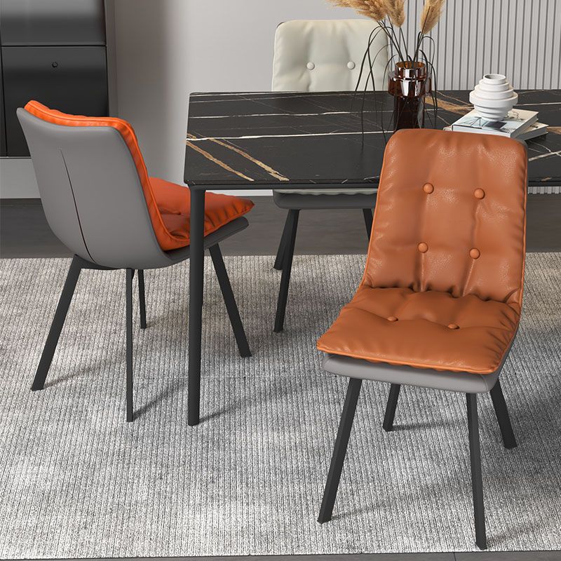 Imitación de cuero del estilo industrial que cena la silla sólida sin brazos de la parte posterior de las sillas
