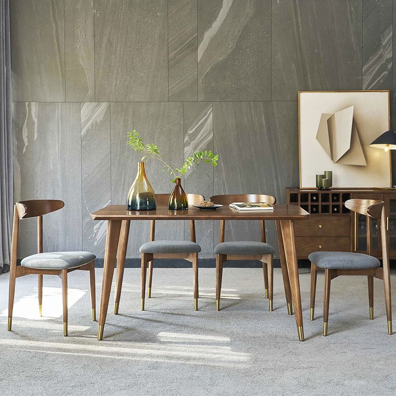 Traditional Luxury Dining Table Rectangle Solid Wood Dining Table with 4 Legs for Home