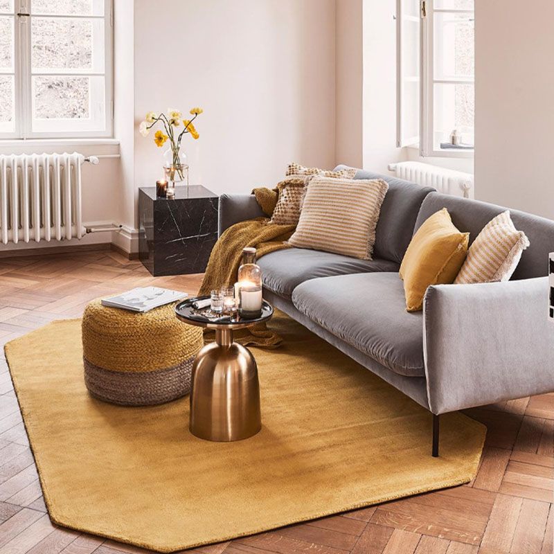 Sofa with 2 Pillows Square Arm Contemporary Sofa with Black Metal Feet