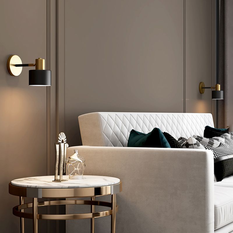 Postmoderne 1 Kopfmetallwandleuchter schwarz-goldener Wandmontageleuchte für Wohnzimmer