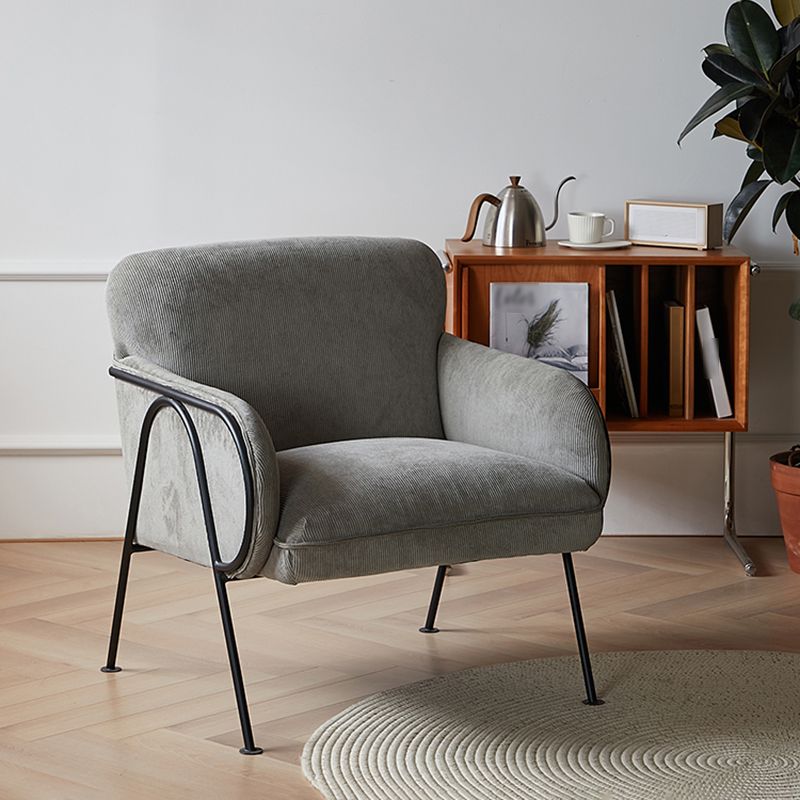 Modern Style Chair with Black Metal Basic Four Leg and Tight Back