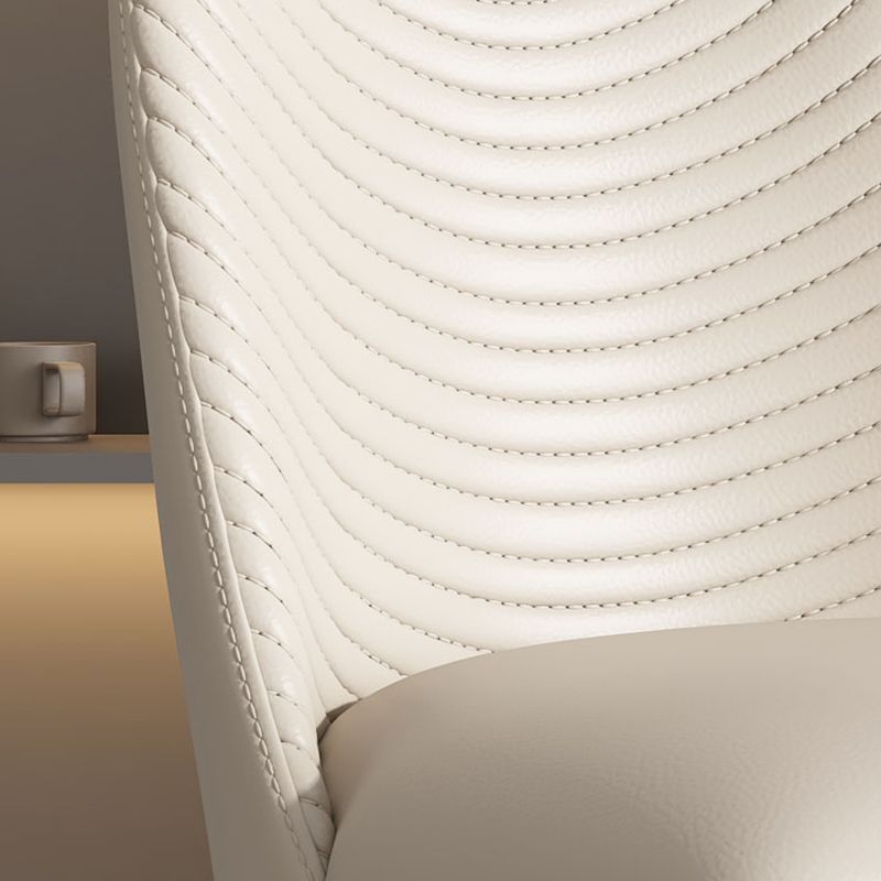 Chaises de salle à manger en cuir de chaise à dossier solide sans accoudoirs de style contemporain pour la cuisine