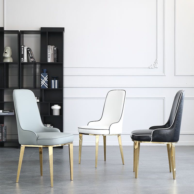 Chaises de salle à manger scandinaves avec 4 jambes en métal chaise sans bras en cuir en cuir pour la maison