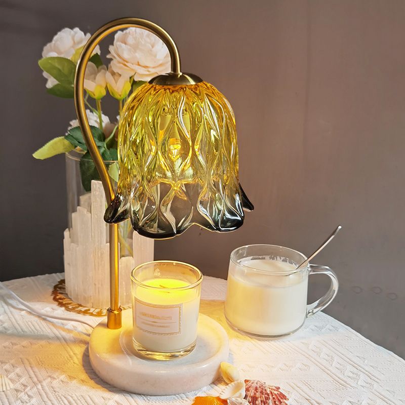 Lampe de chevet de fleur de cire de fleur