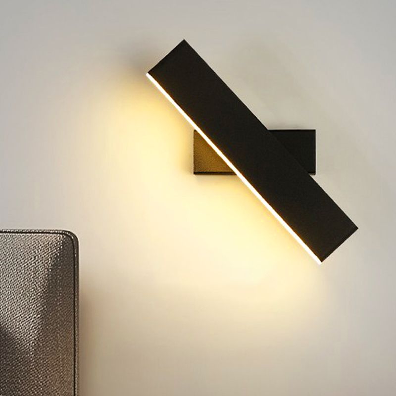 Contemporary Metal Wall Light Strip Rotatable LED Wall Sconce for Living Room
