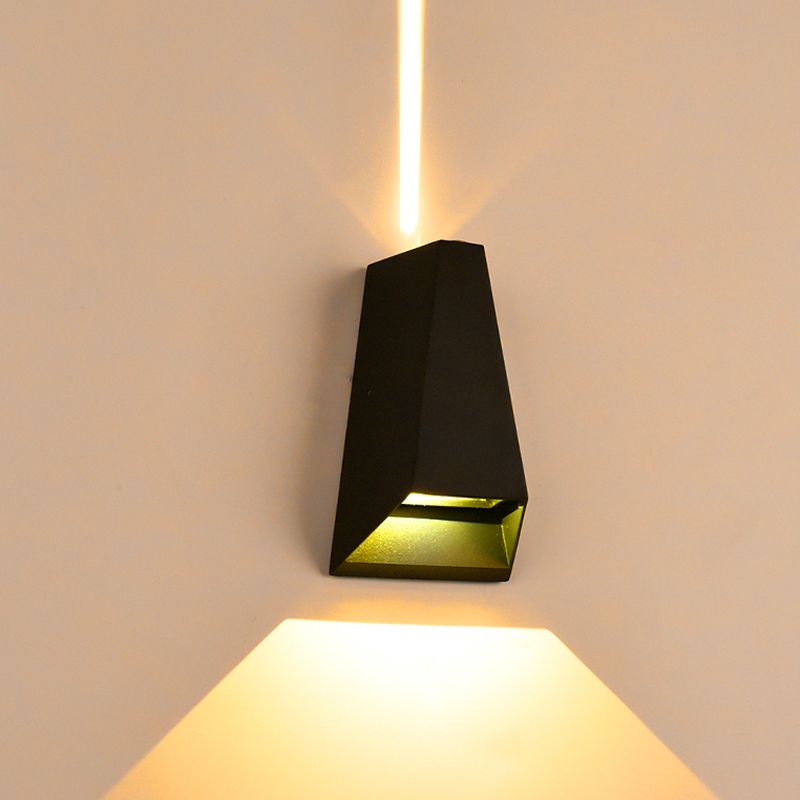 Moderno Minimalista Geométrico Geométrico ARRIBA LED MALA MEAL METAL 2 luces de luces 2 luces