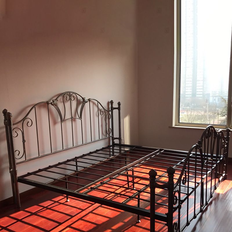 Metal Open-Frame Bed Solid Color Slat Bed with Custom Gold Leg