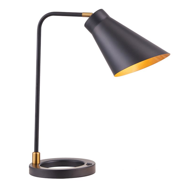 Lampada da scrivania moderna Funzione illuminazione da tavolo metallico per il salotto della camera da letto dello studio
