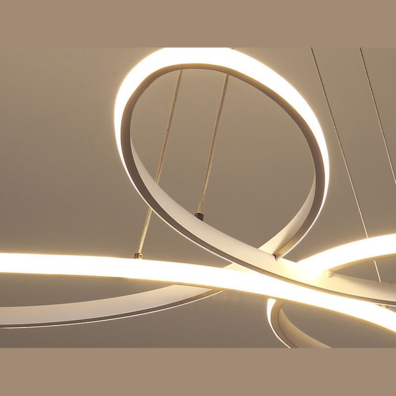 Goldene LED Kronleuchter Acryl LED Federung Licht moderne Stile für Wohnzimmer Schlafzimmer