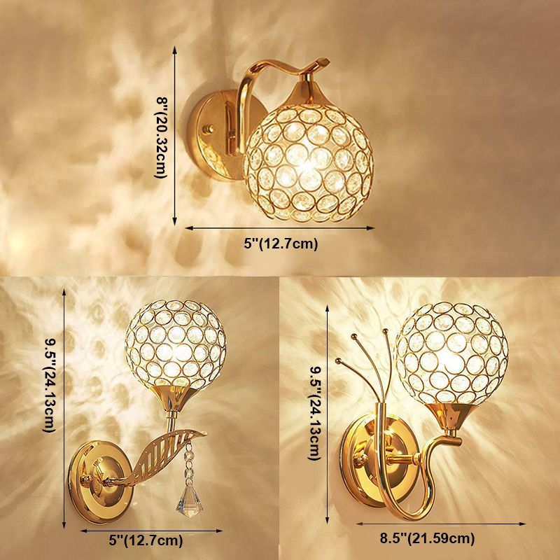 Lampada da parete in metallo in oro lampada da parete in cristallo postmoderno per camera da letto