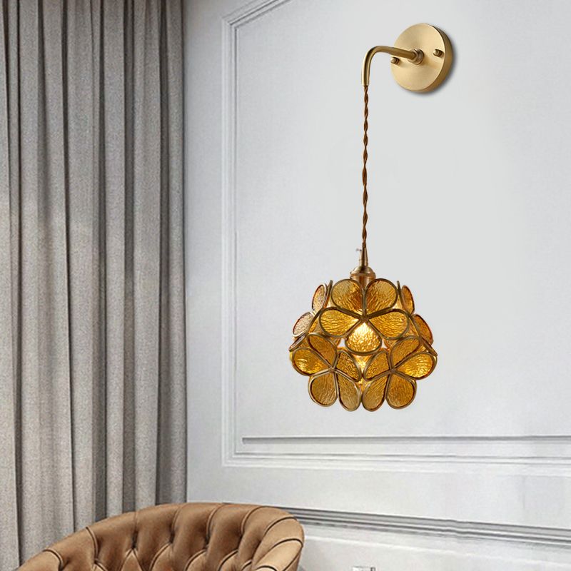 1 Glühbirnenschlafzimmerlampe Lampe Tradition Wandbeleuchtung mit Blume Weiß/Rosa/Blau -Glasschatten