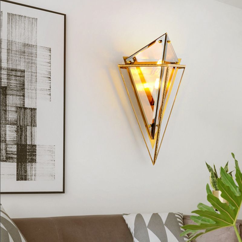 Triangle Wall SCONCE LICHT VINTAGE AMBER/Smokgrijs Glas 1 Lichte gang LED -wandlamp met ijzerframe