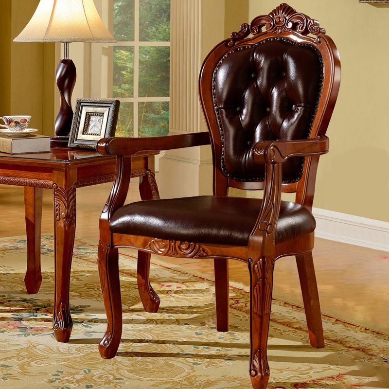 Sillones de comedor victorianos tapizados Sillones capitoné con patas de madera (juego de 2)