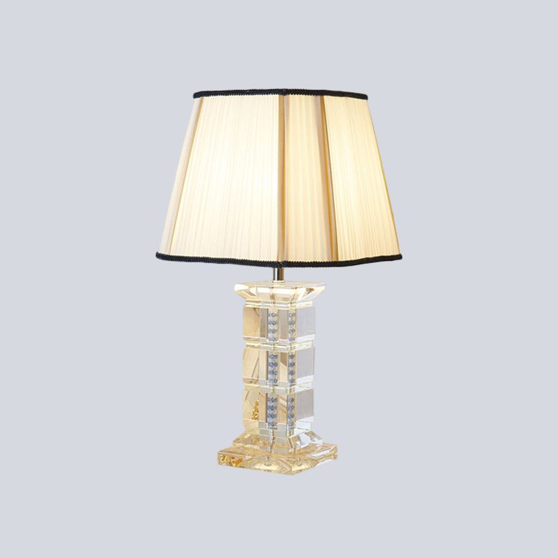 1 Head Tower Shape Table Light Modernist Hand-Cut Crystal Small Desk Lamp in White