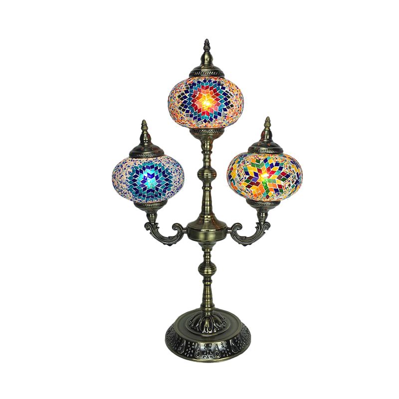 Ovaal slaapkamer nachttafellamp traditionele gebrandschilderd glas 3 koppen geel/blauw klein bureaubricht