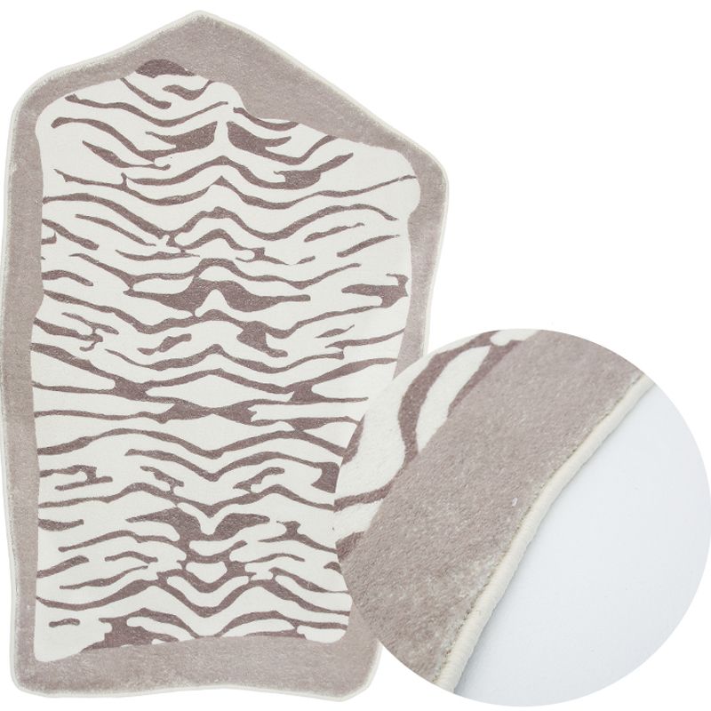 Creative Novelty Shape Carpet Modern Zebra Print Carpet Washable Polyester Rug with Non-Slip Backing