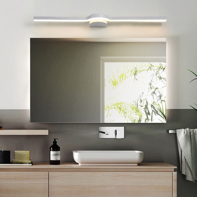 Luce da parete di forma lineare in metallo moderno a 1 lucciola lampada montata