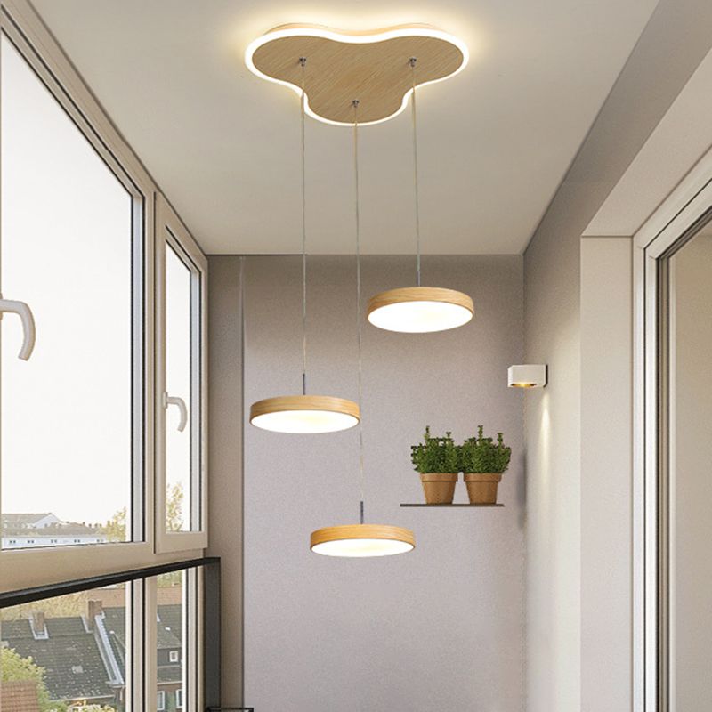 Wood Cluster Disc Pendant Nordic 3/5-Head Metal Hanging Light Fixture with Glowing Canopy