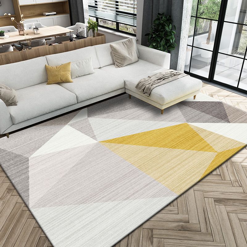 Color Tone Modern Area Carpet Polyester Triangle Indoor Rug Anti-Slip Backing Carpet for Living Room