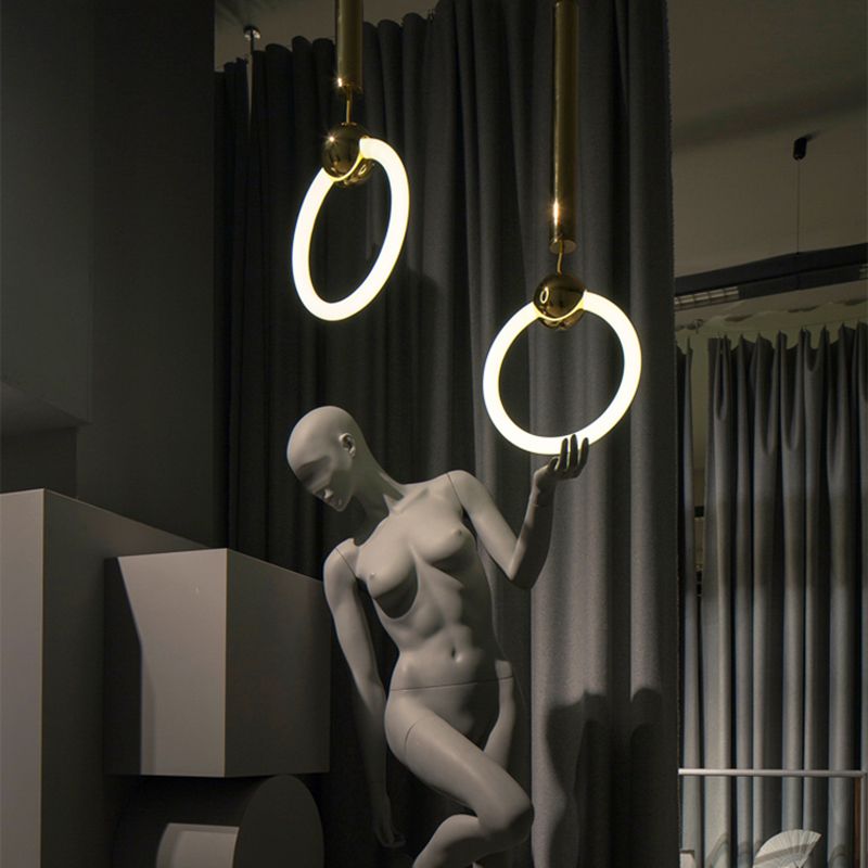 Zeitgenössischer Stil linearer Form Pendelleuchte Light Metal Einer Lichthängelampe in Gold