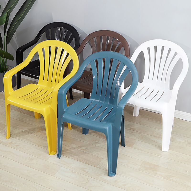 Chaises de salle à manger à bras empilables en plastique de chaise latérale Windsor de style contemporain