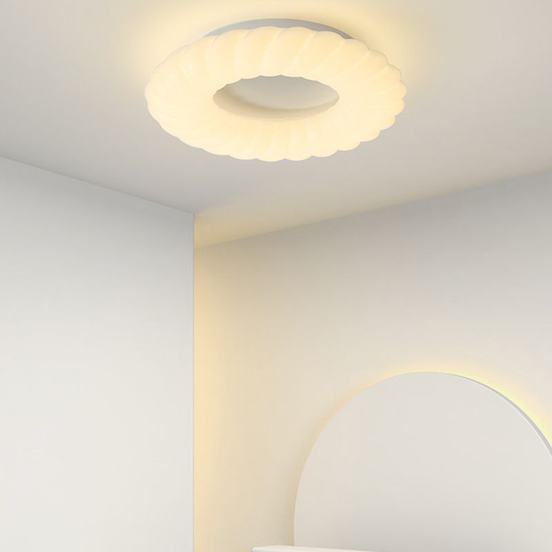 White Shaded Ceiling Light Contemporary LED Flush Mount Lighting for Home
