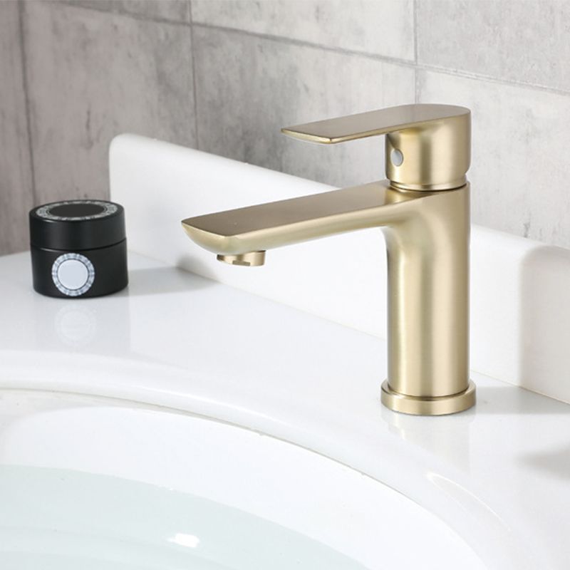 Modern Brass Basin Faucet Single Hole Bathroom Faucet Lever Handle Sink Faucet
