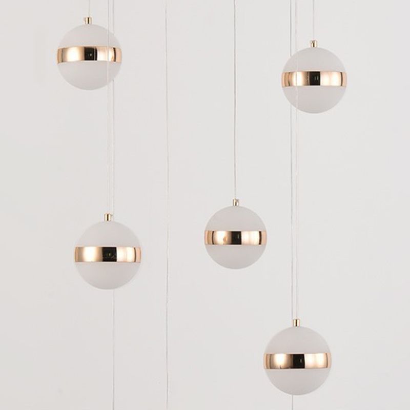Acrylgold -LED -Anhänger Licht im modernen Stil Aluminium Globe Hanging Lampe für Innenräume