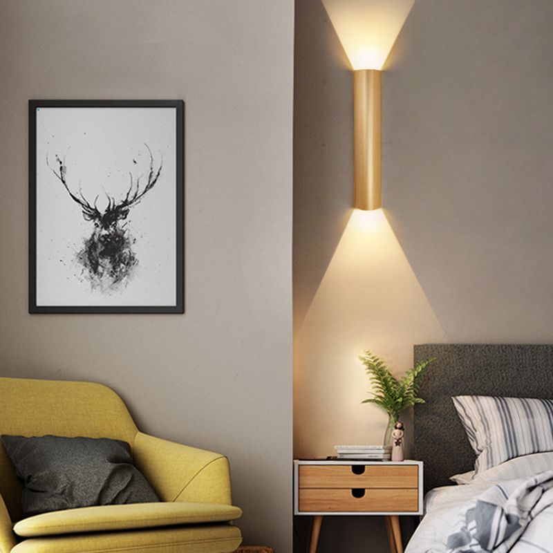 Luz de pared de triángulo de metal lámpara de pared de estilo LED simple iluminación de apliques de pared para sala de estar