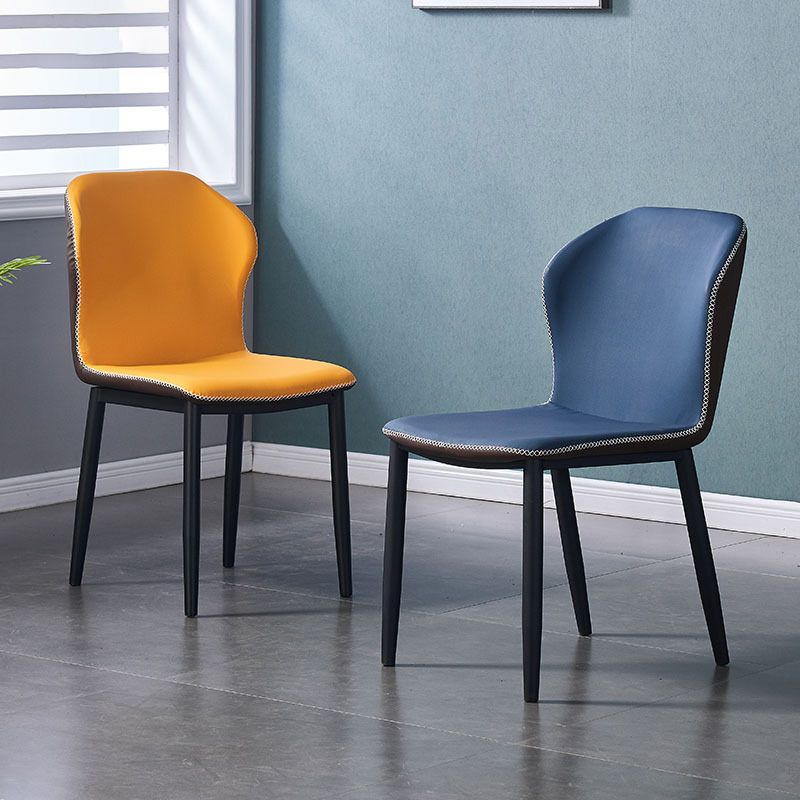 Accueil Chaise d'appoint contemporaine Chaise de salle à manger en métal à oreilles avec coussin en cuir