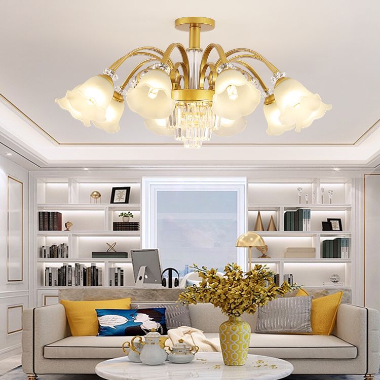 Éclairage de plafond multi-tampon traditionnel à lampe métallique avec une teinte en verre de fleur