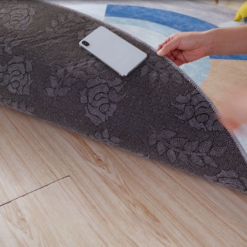 Modern Houndstooth Printed Carpet Polyester Indoor Carpet Stain Resistant Rug for Home Decoration