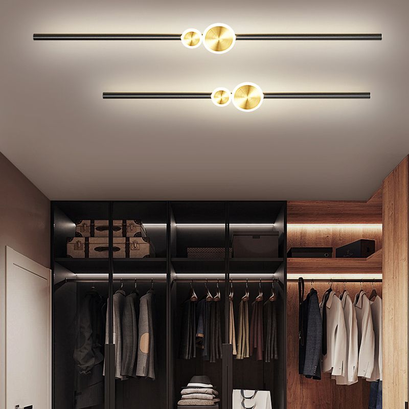 Linear Shape Metal Wall Lights Modern Style 3 Light Wall Mounted Light Fixtures in Black