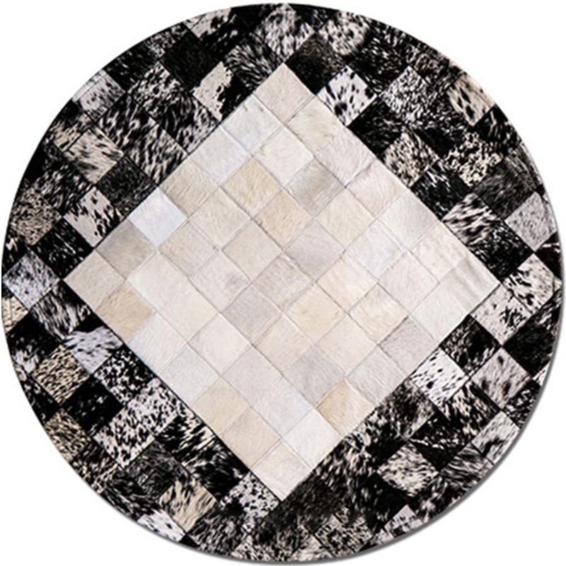 Black Geometric Pattern Area Rug Cowhide Area Carpet Easy Care Rug for Home Decoration