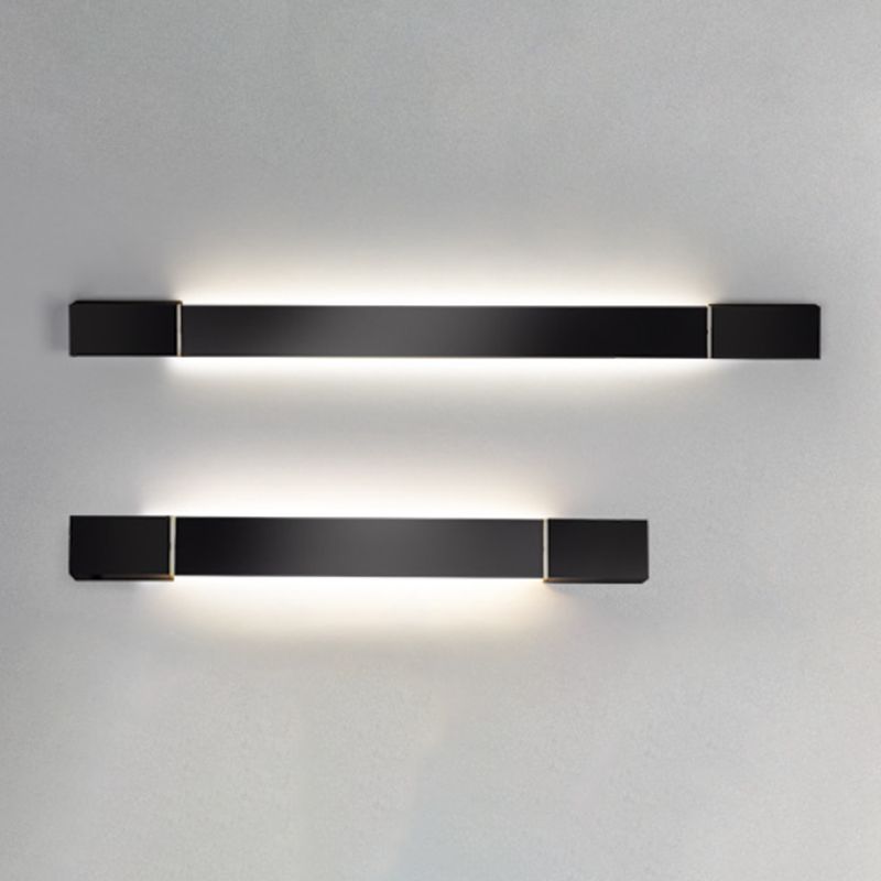 Metal Linear Shape Wall Light Modern 1 Light Wall Mounted Light in Black
