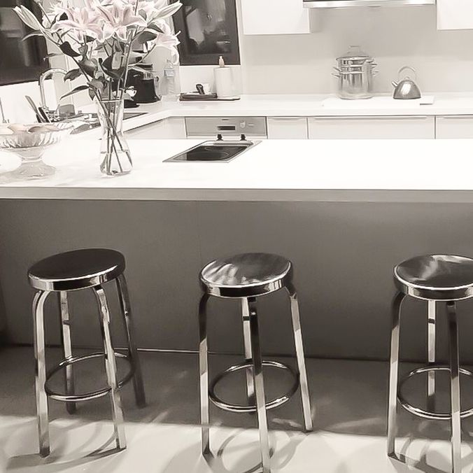 Tabouret de bar sans dossier brillant en acier inoxydable brossé, tabouret haut industriel d'intérieur, 1 pièce